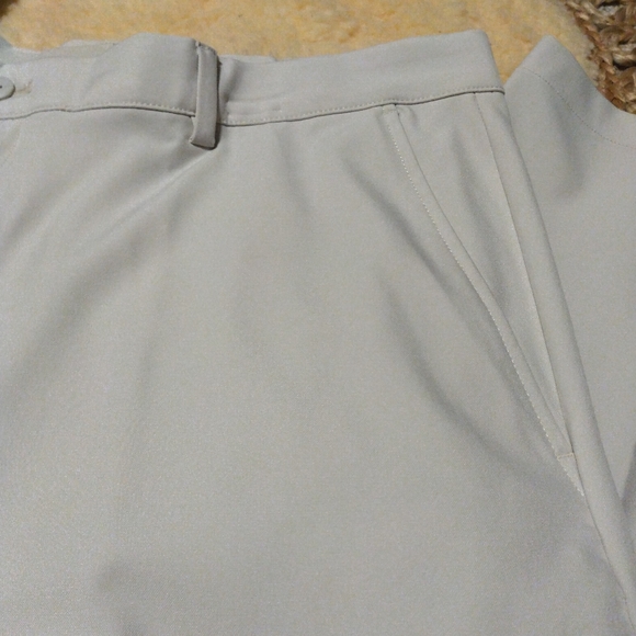 Greg Norman clubhouse performance pants NWT - Picture 10 of 10